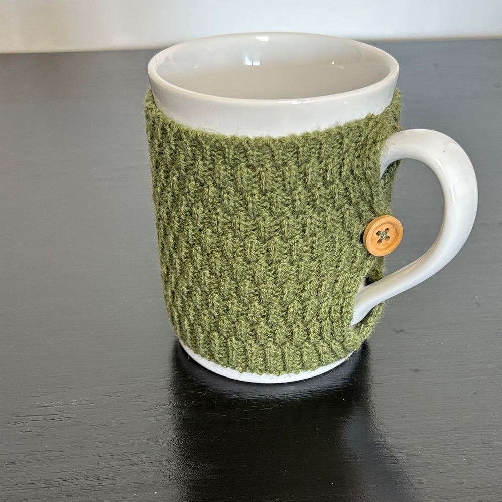 Green Knit Mug and Cozy with Button
